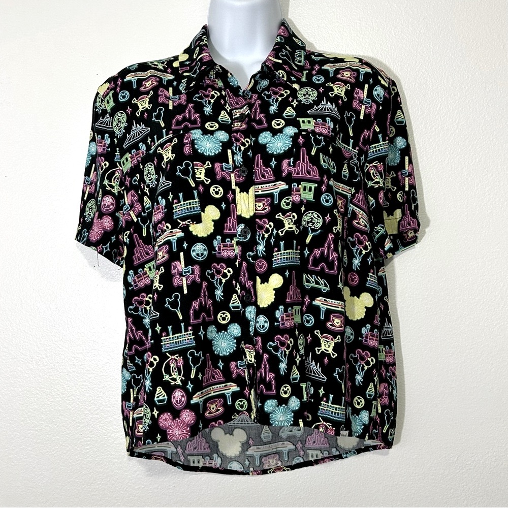 Disney Parks Her Universe Ladies Size Small Neon Icon Shirt
